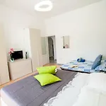 Appartement Guesthost - Vanilla Flats Free Parking