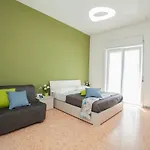 Guesthost - Vanilla Flats Free Parking Appartement
