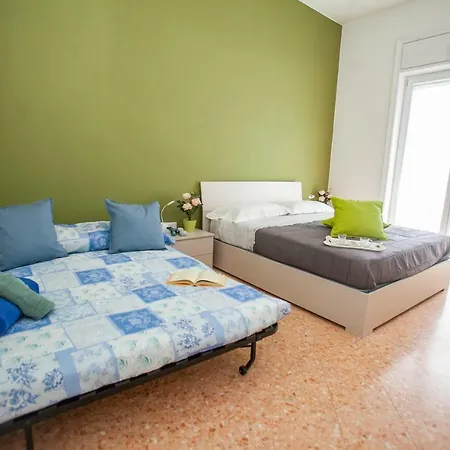 Guesthost - Vanilla Flats Free Parking Daire