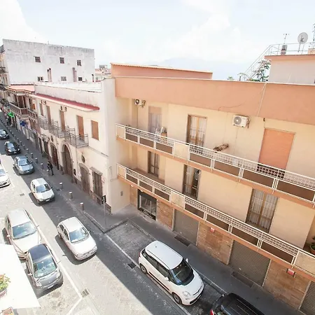 Guesthost - Vanilla Flats Free Parking Daire