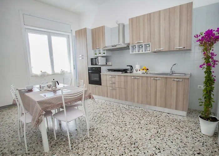 Guesthost - Vanilla Flats Free Parking Apartament